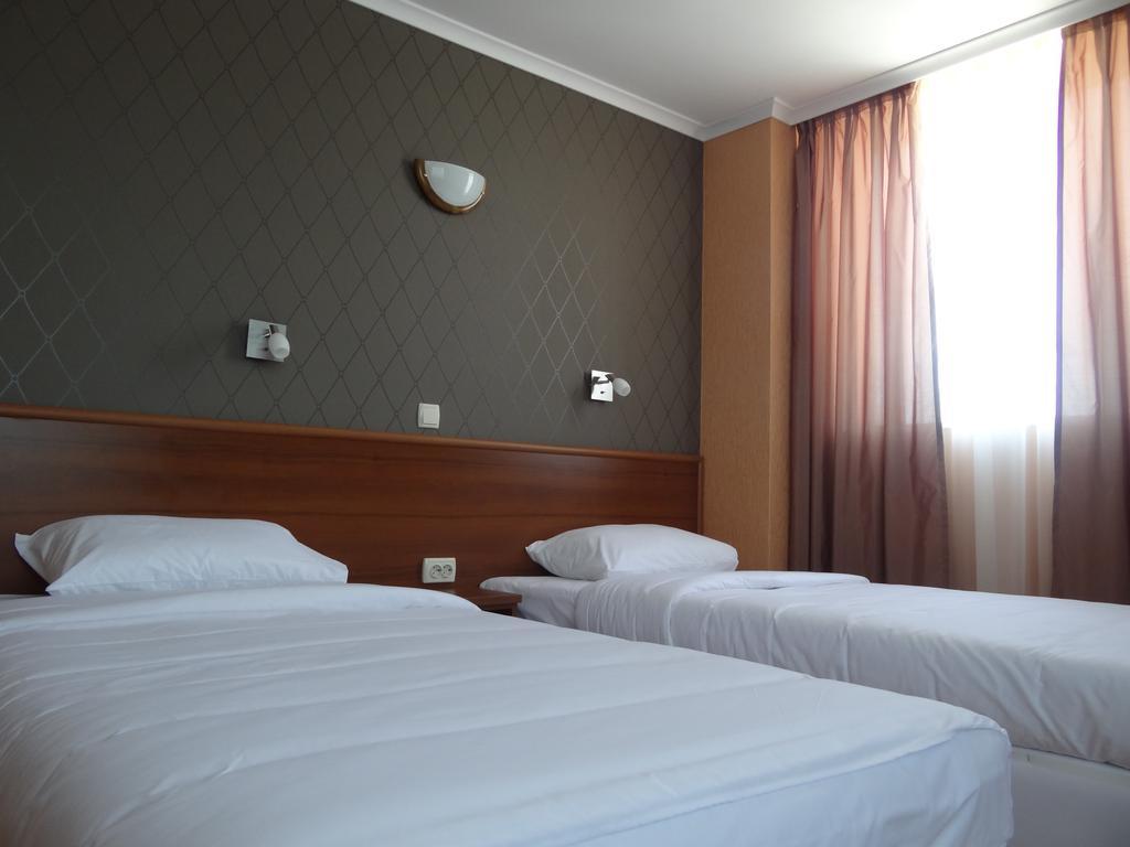 Hotel Elit Pernik Habitación foto